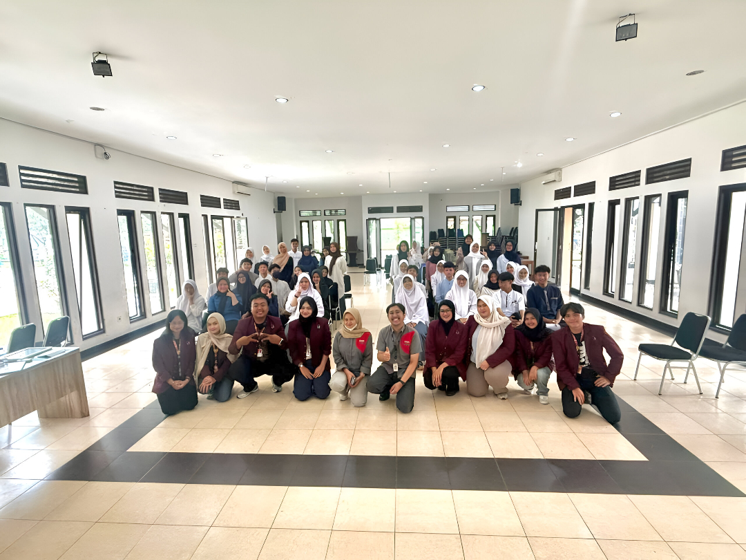 Telkom University Dorong Kreativitas Digital Siswa SMKN 9 Bandung Lewat Seminar Content Creator